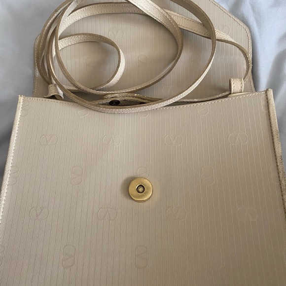 RARE Valentino crossbody. Genuine leather. In good vintage condition. - Picture 7 of 8